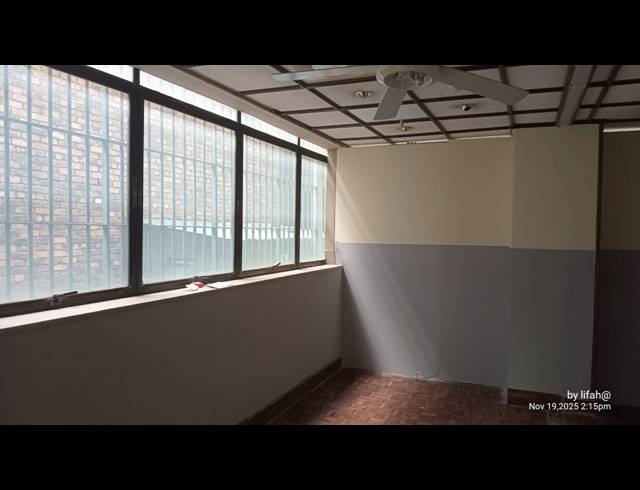 Office property to rent in MARSHALLTOWN